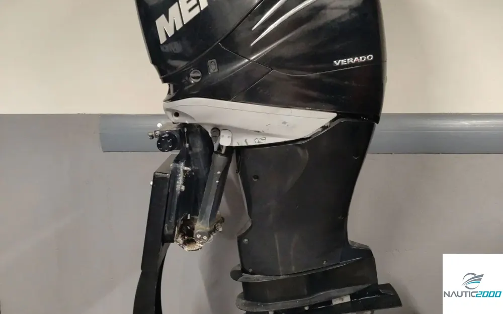 slider 2 Mercury F250 Verado XXL 2012