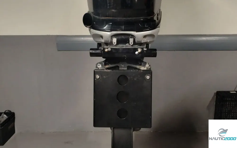 slider 1 Mercury F250 Verado XXL 2012