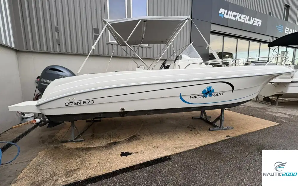 slider 0 Pacific Craft  670 Open Trendy