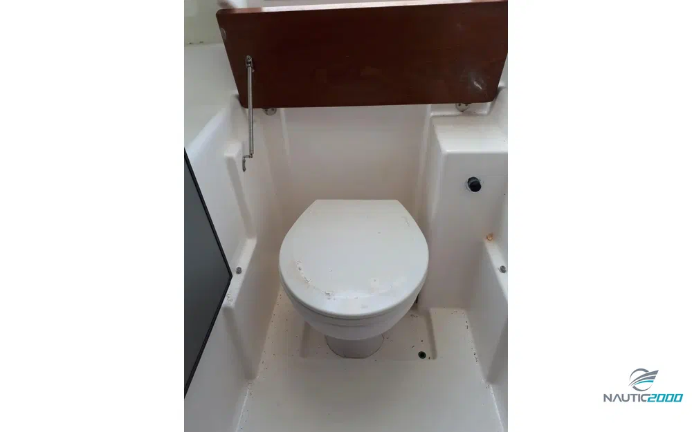 slider 11 Kelt White Shark 285