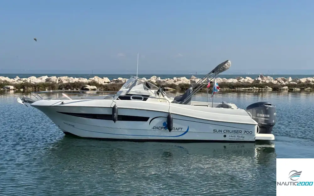 slider 2 Pacific Craft  700 SC
