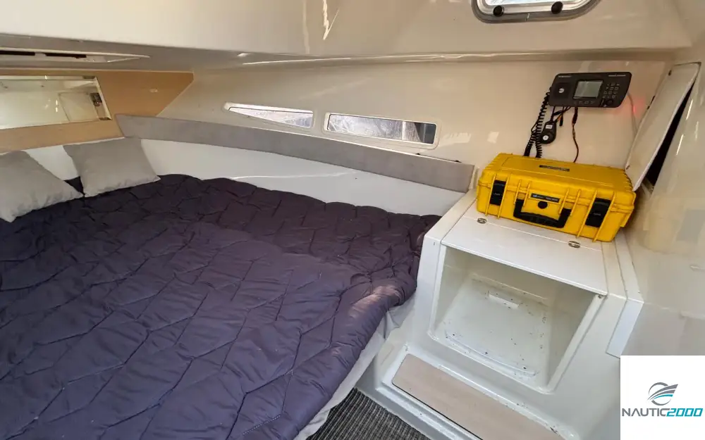 slider 12 Pacific Craft  700 SC