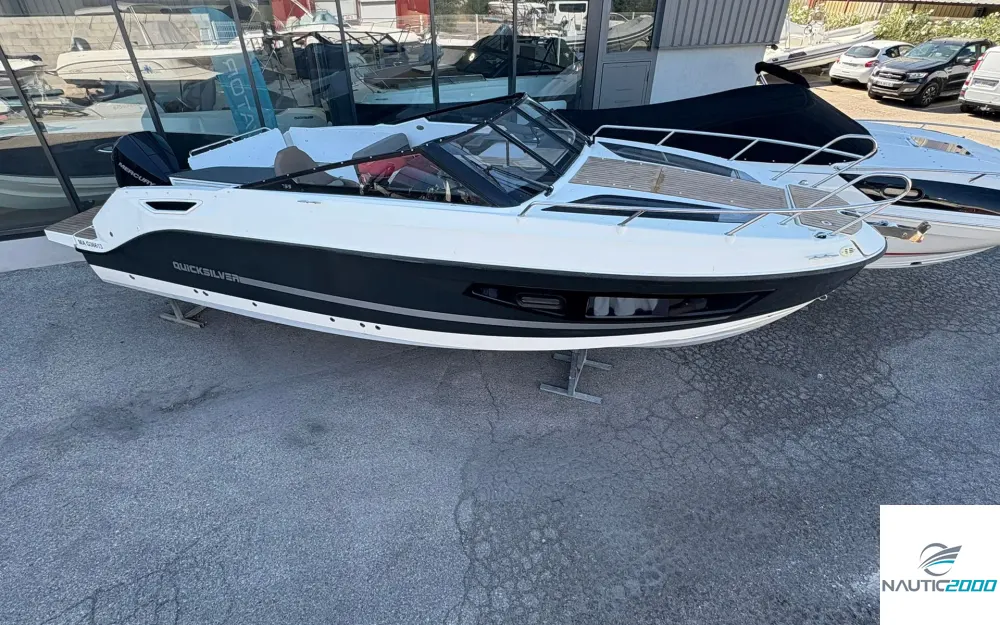 slider 1 Quicksilver Activ 755 Cruiser