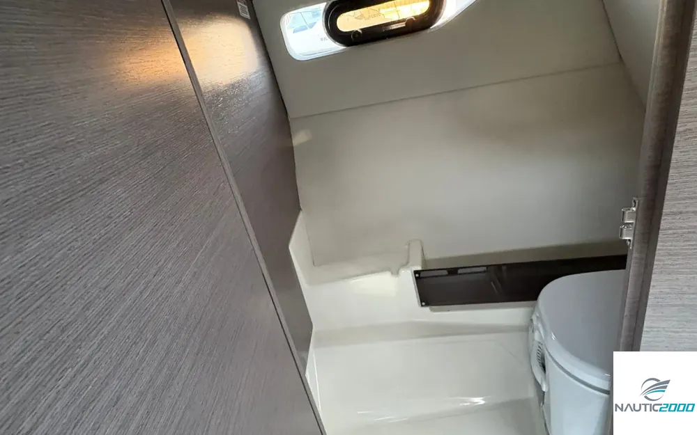 slider 10 Bayliner VR6 Cuddy
