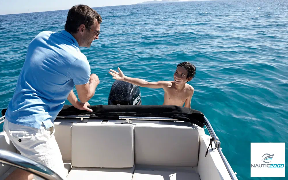 slider 8 Quicksilver Activ 455 Open