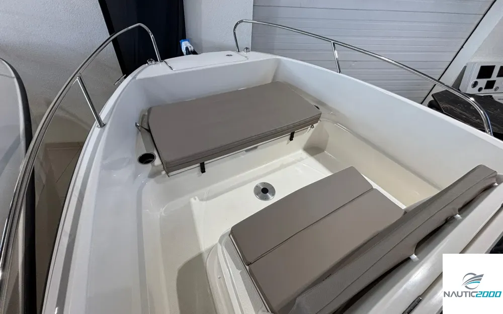 slider 11 Quicksilver Activ 605 Open