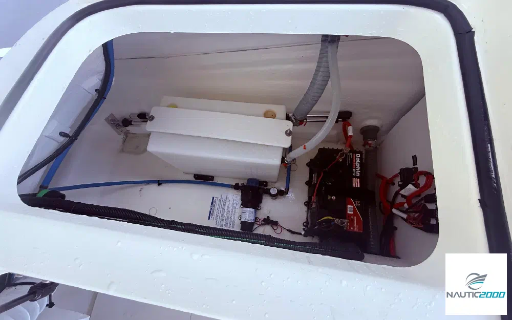 slider 7 Bayliner VR5 Cuddy OB