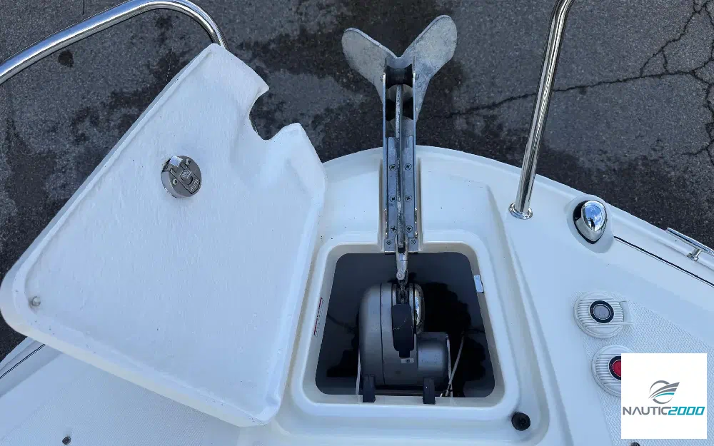 slider 10 Bayliner VR5 Cuddy OB