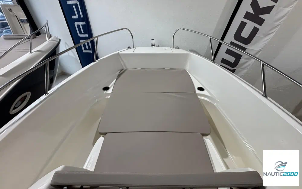 slider 18 Quicksilver Activ 675 Open