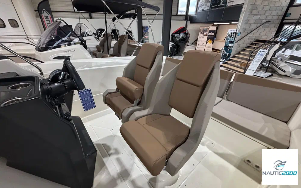 slider 7 Quicksilver Activ 675 Open