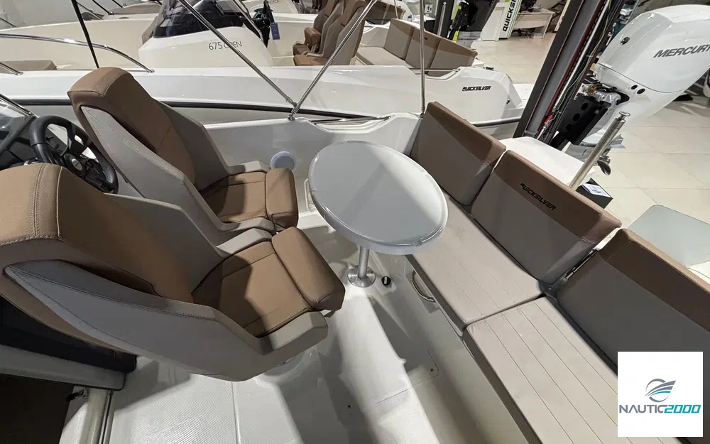 slider 7 Quicksilver Activ 675 Sundeck