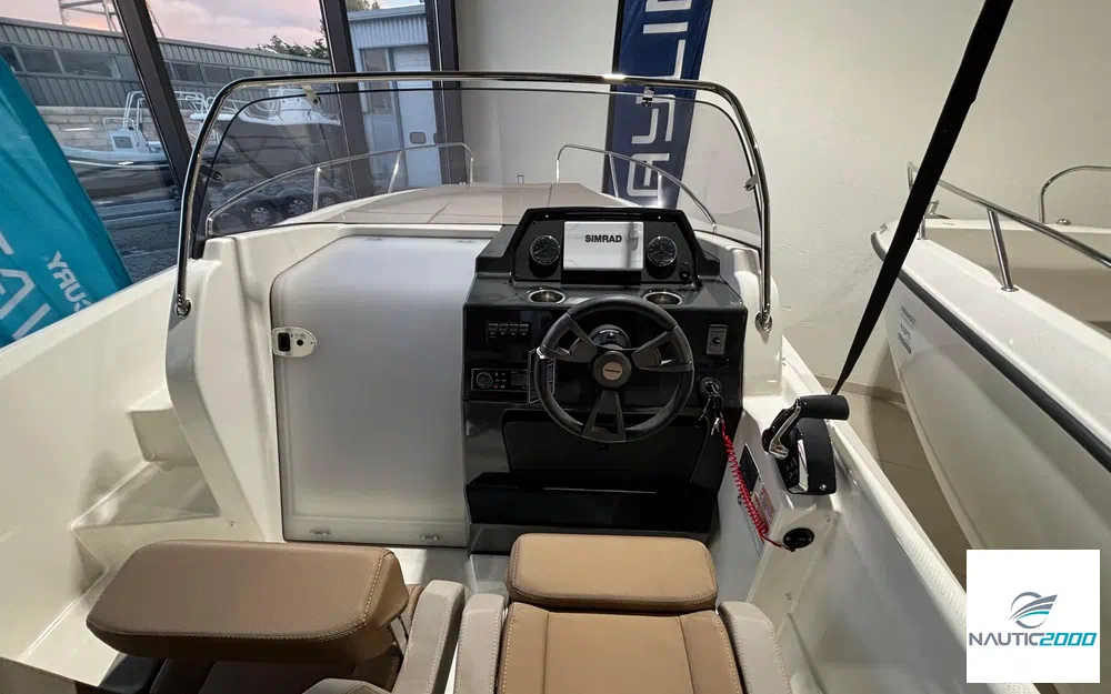 slider 10 Quicksilver Activ 675 Sundeck