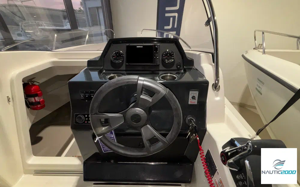 slider 11 Quicksilver Activ 675 Sundeck