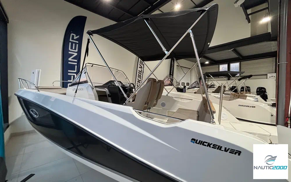 slider 1 Quicksilver Activ 675 Sundeck