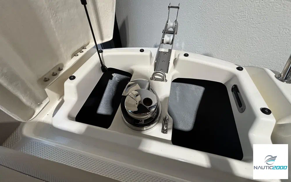 slider 13 Quicksilver Activ 675 Sundeck