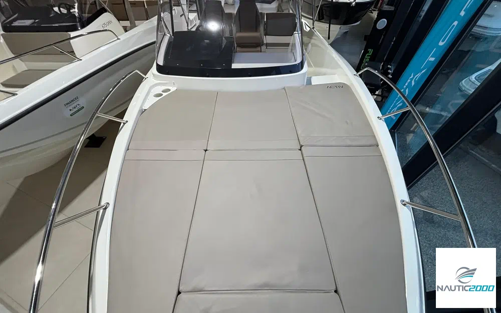 slider 15 Quicksilver Activ 675 Sundeck