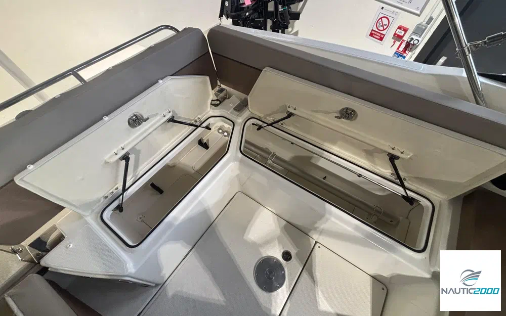 slider 21 Quicksilver Activ 755 Cruiser