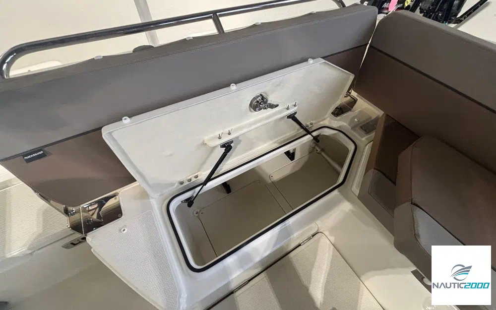 slider 23 Quicksilver Activ 755 Cruiser