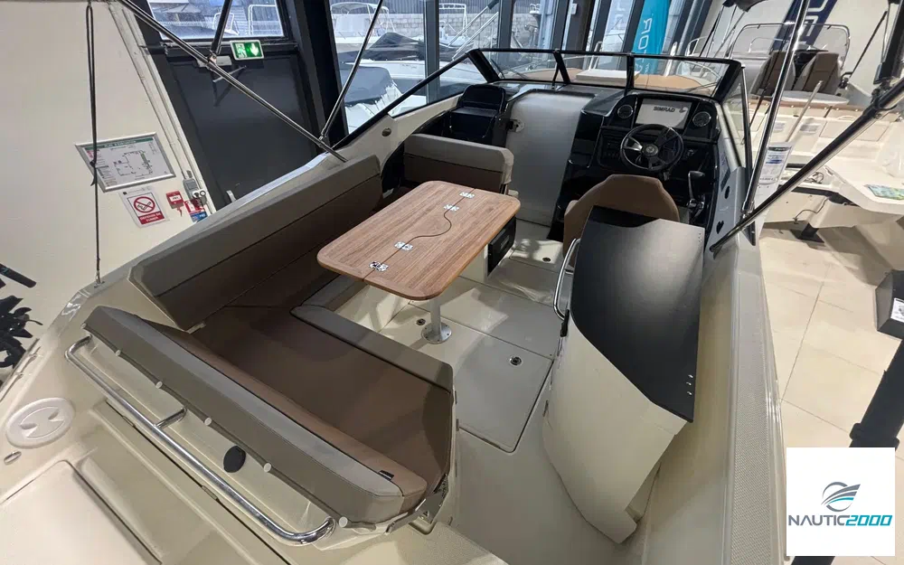 slider 3 Quicksilver Activ 755 Cruiser