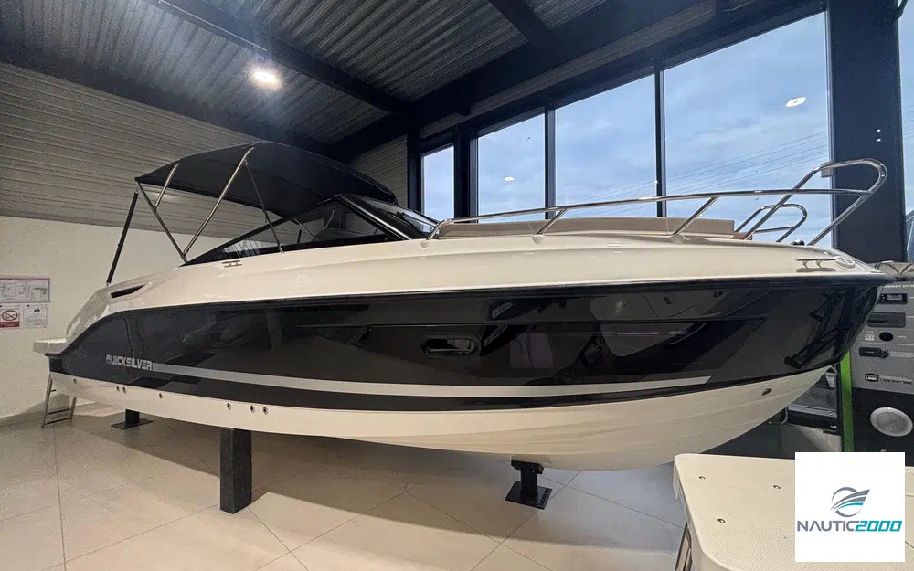 slider 0 Quicksilver Activ 755 Cruiser