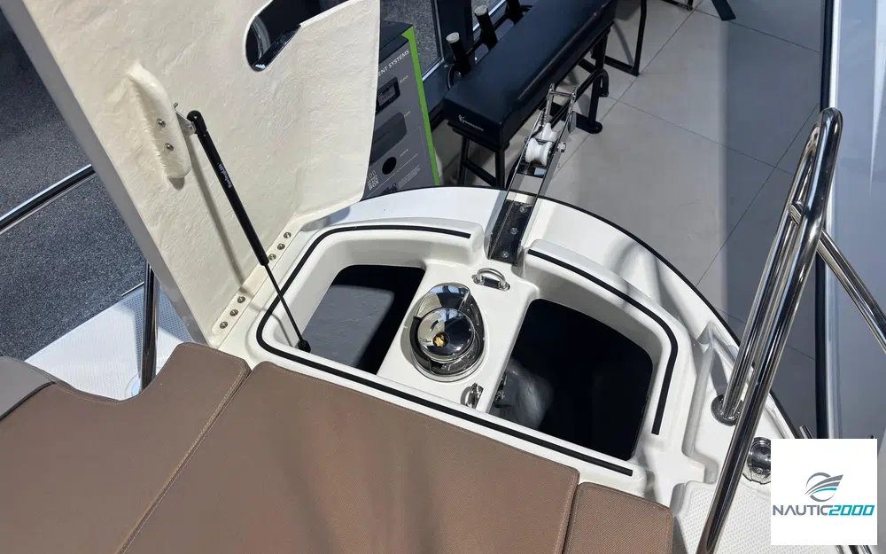 slider 17 Quicksilver Activ 755 Cruiser