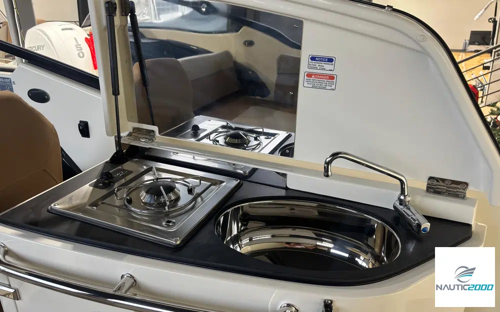 slider 7 Quicksilver Activ 755 Cruiser