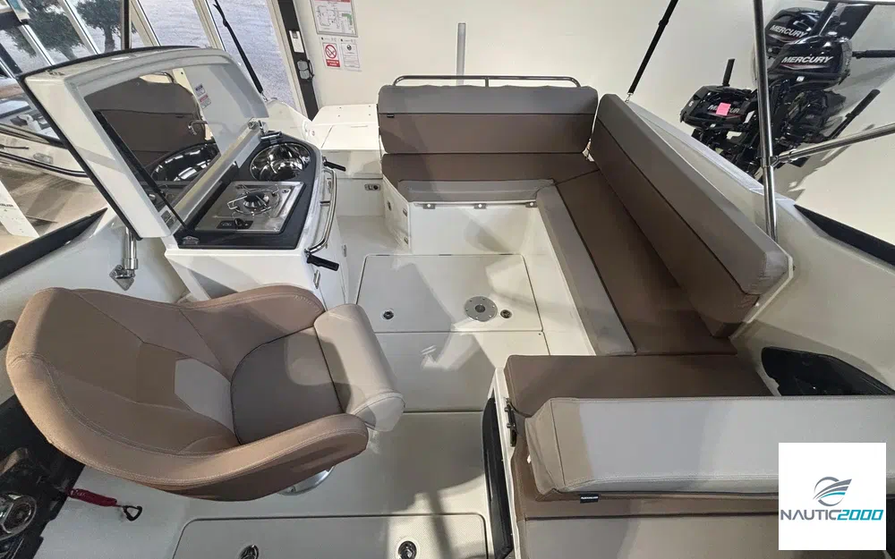 slider 6 Quicksilver Activ 755 Cruiser