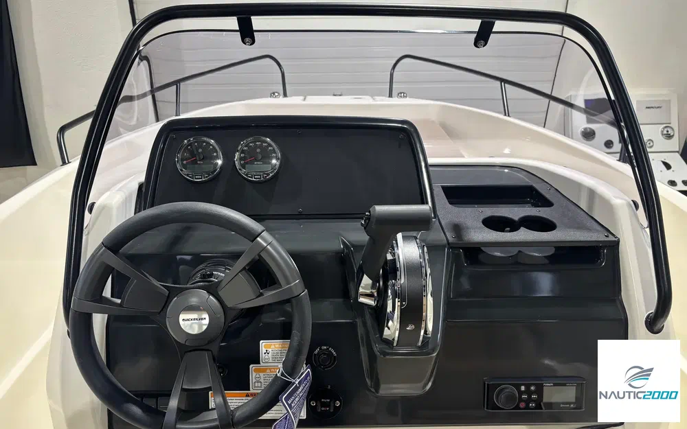 slider 9 Quicksilver Activ 555 Open