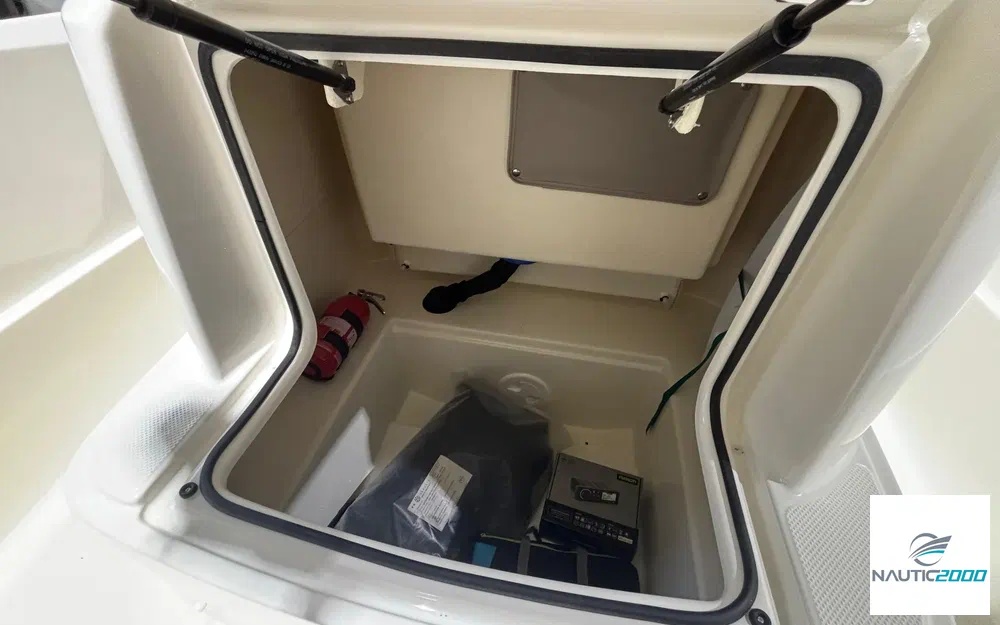 slider 13 Quicksilver Activ 555 Open