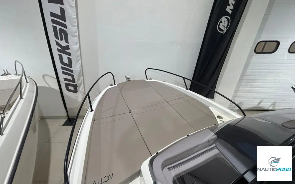 slider 6 Quicksilver Activ 605 Sundeck