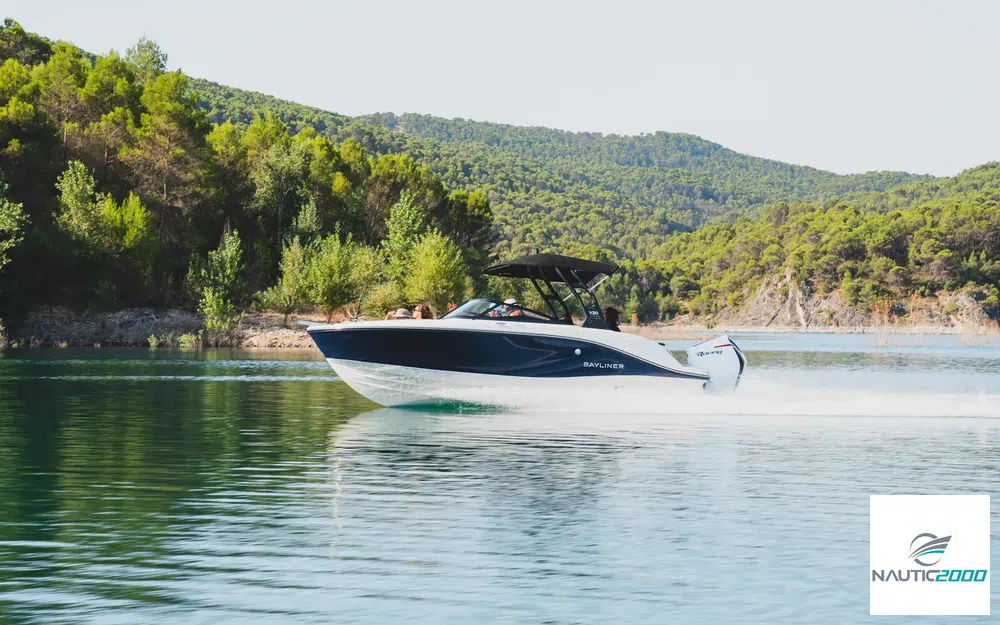 slider 1 Bayliner V20