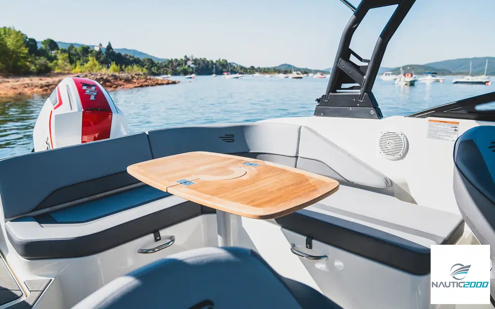 slider 4 Bayliner V20