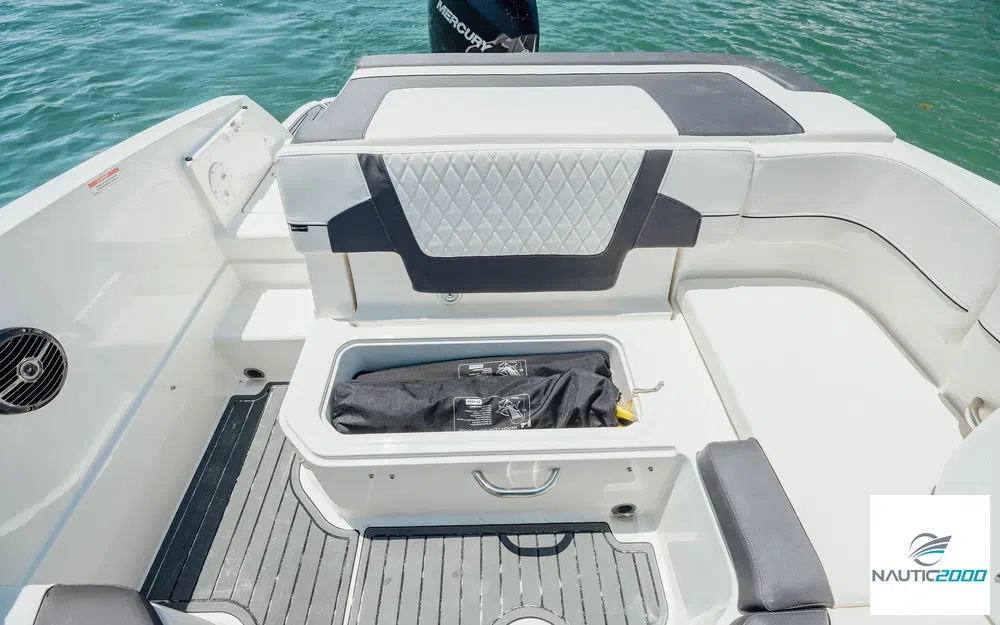 slider 10 Bayliner VR6 BOWRIDER OB