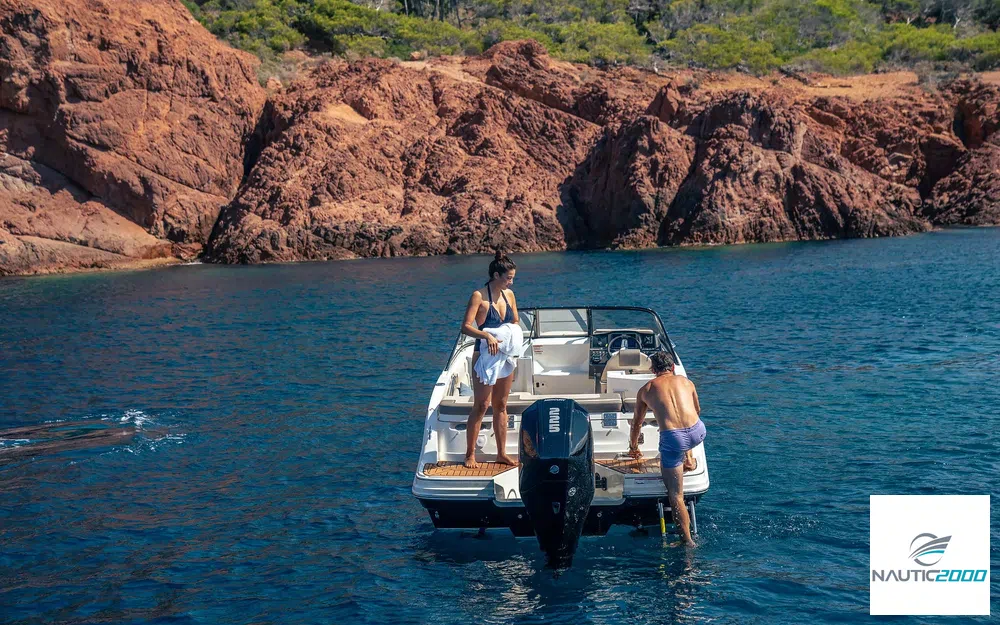 slider 2 Bayliner VR6 Cuddy