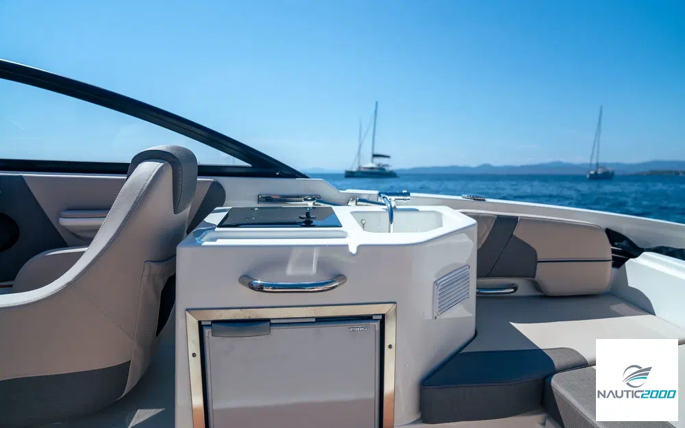 slider 8 Bayliner VR6 Cuddy