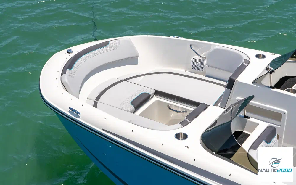 slider 5 Bayliner Element M17