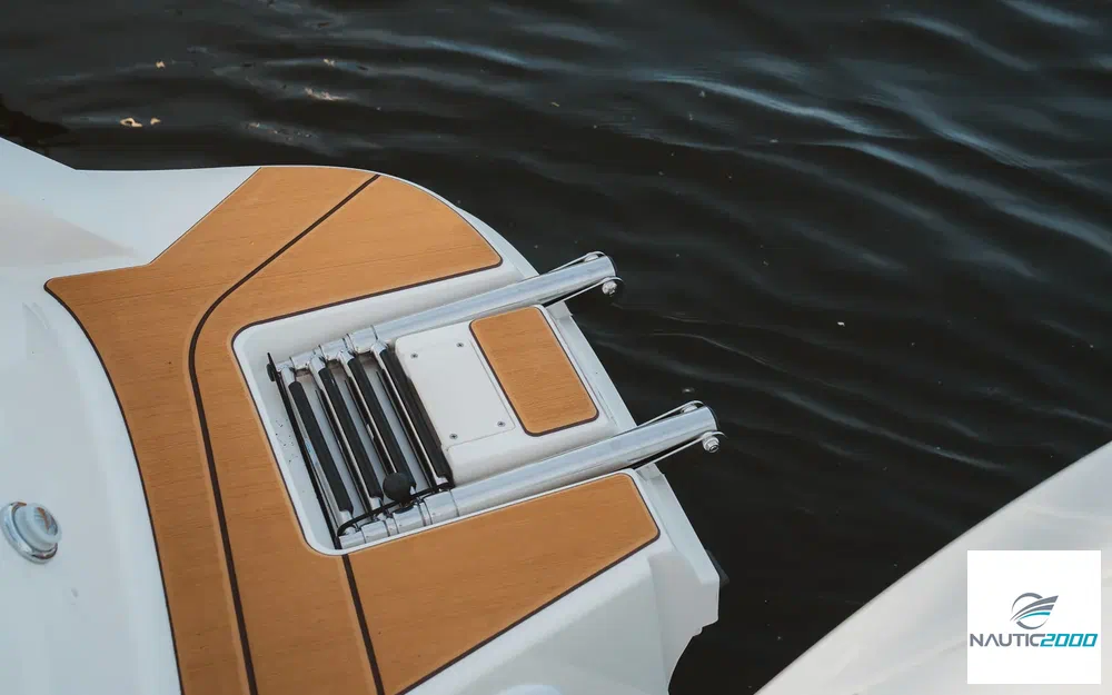 slider 11 Bayliner C21