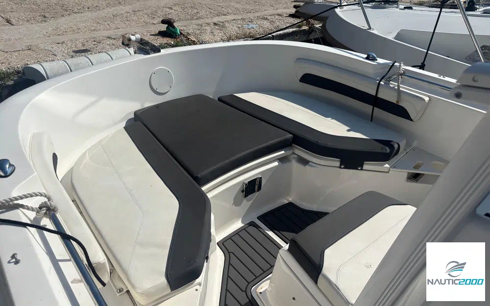 slider 8 Bayliner Trophy T20 CC