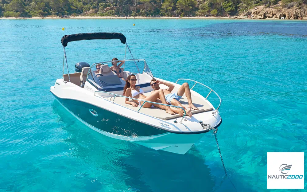 slider 8 Quicksilver Activ 675 Sundeck