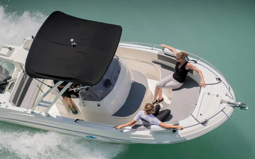 Pacific Craft  625 Open thumbs