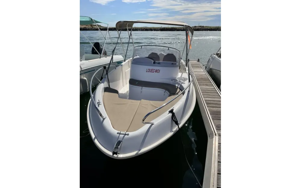 B2 Marine  552 Open