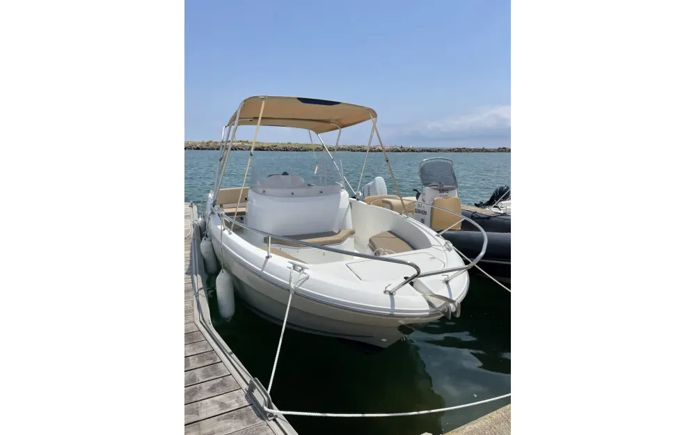 Jeanneau Cap Camarat 6.5 CC Style