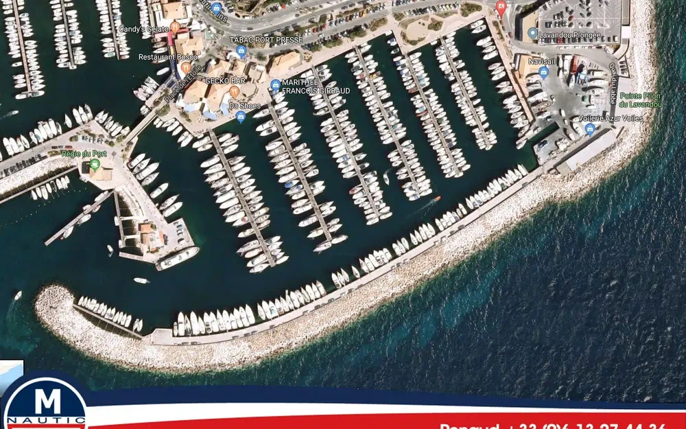 Place de port Le Lavandou 12m par 3.75m