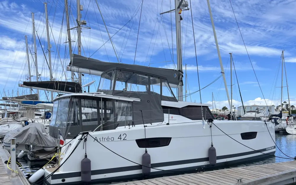 Fountaine Pajot Astrea 42