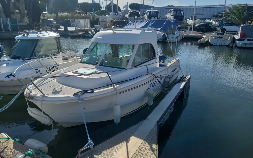 Beneteau Antares 650 HB