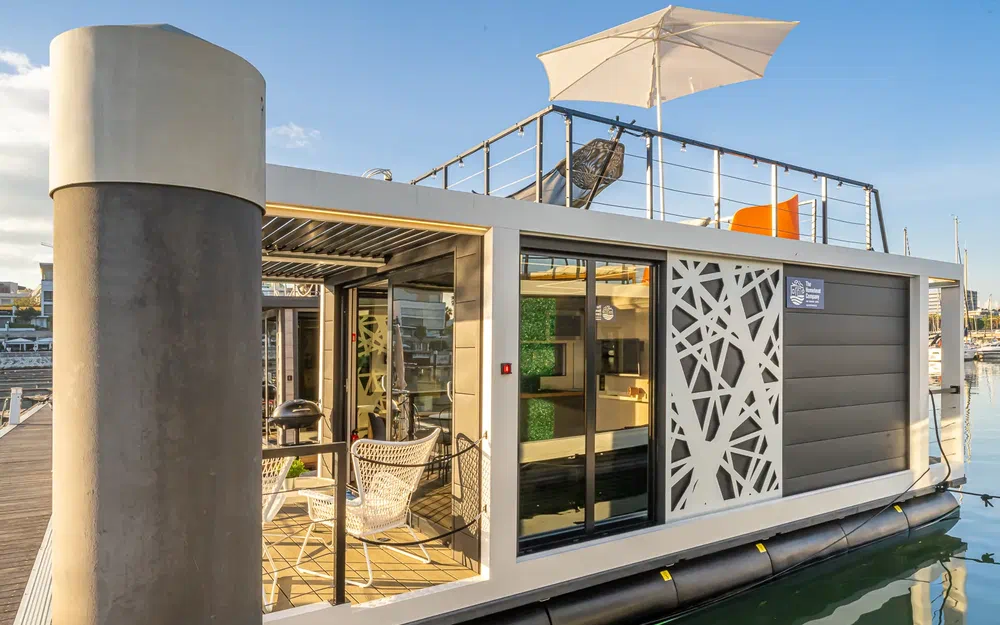 La Mare Modern 9