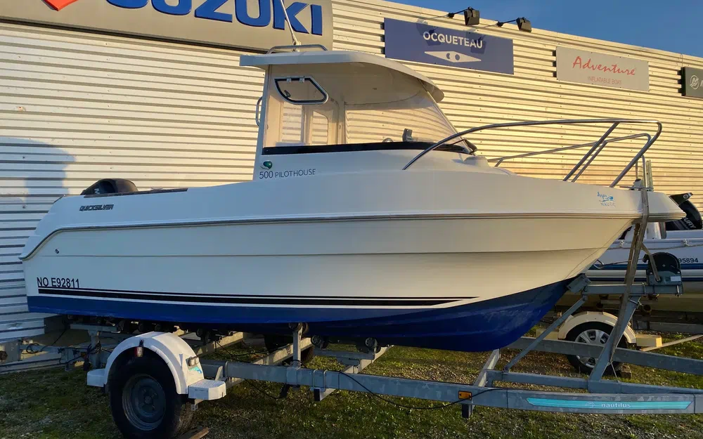 Quicksilver  500 Pilothouse