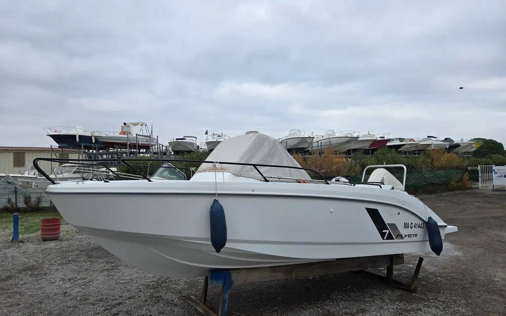 Beneteau Flyer 7 SUNdeck