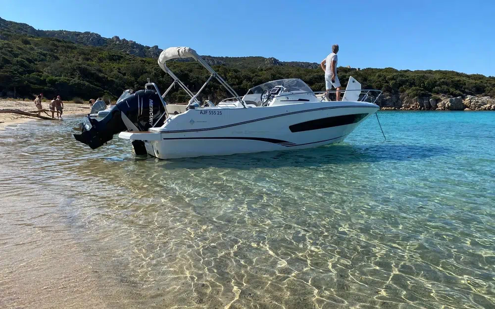 Jeanneau Cap Camarat 7.5 WA