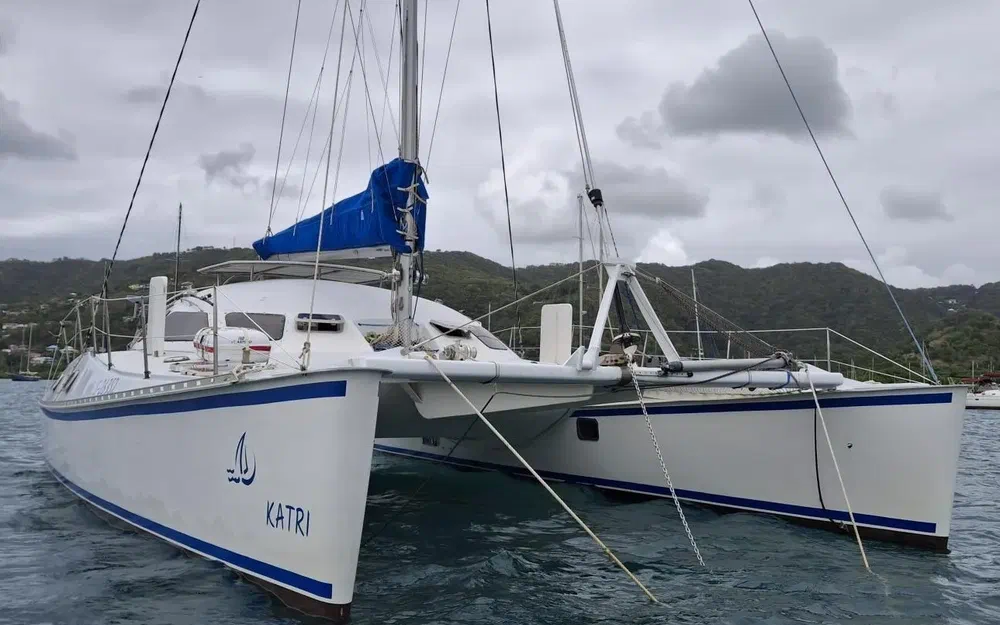 Outremer  38